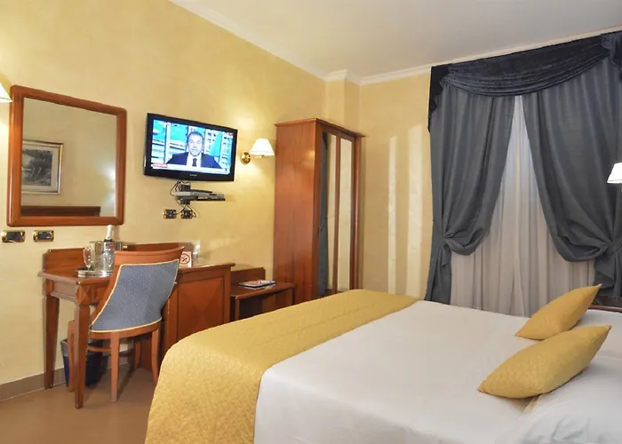 Szálloda Montecarlo 3*